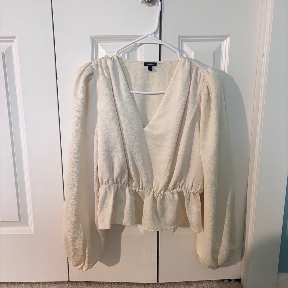 BRAND NEW Express V Neck Cream Blouse with Ruffles and Cinch Waist Size S Small